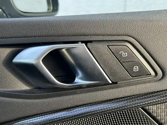 ＢＭＷ ＢＭＷ １１８ｉ プレイ 兵庫県 2024(令6)年 1.1万km アルピンホワイトⅢ 純正メモリナビ/Bluetoothオーディオ/バックカメラ/ウィンカーミラー/レーダークルーズコントロール/プッシュスタート/スマートキー/パワーバックドア/電動格納ミラー/コーナーセンサー/ETC