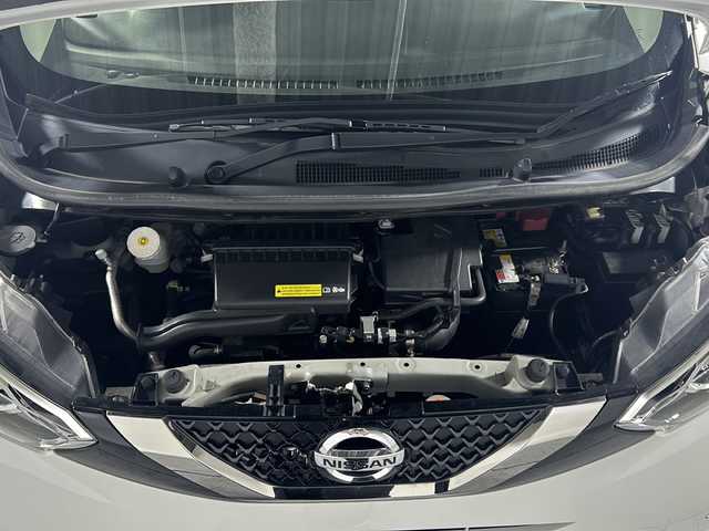 日産 デイズ ボレロ 沖縄県 2020(令2)年 6.4万km ホワイトパール 県外仕入/禁煙車/純正SDナビ/DVD/CD/SD/BT/フルセグ/インテリジェントインナーミラー/アラウンドビューモニター/ETC/ドライブレコーダー/エマージェンシーブレーキ/クリアランスソナー/横滑り防止装置/アイドリングストップ/ハーフレザーシート/前席シートヒーター/オートライト/純正17インチAW/純正フロアマット/プッシュスタート/スマートキー
