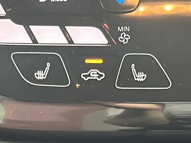 日産 デイズ ボレロ 沖縄県 2020(令2)年 6.4万km ホワイトパール 県外仕入/禁煙車/純正SDナビ/DVD/CD/SD/BT/フルセグ/インテリジェントインナーミラー/アラウンドビューモニター/ETC/ドライブレコーダー/エマージェンシーブレーキ/クリアランスソナー/横滑り防止装置/アイドリングストップ/ハーフレザーシート/前席シートヒーター/オートライト/純正17インチAW/純正フロアマット/プッシュスタート/スマートキー