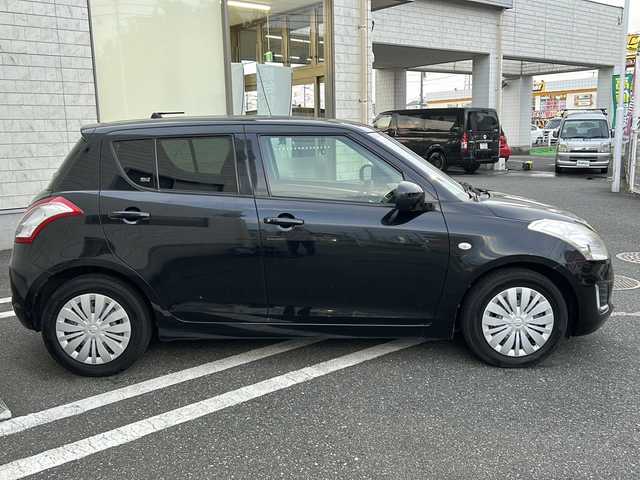 スズキ スイフト XG 埼玉県 2014(平26)年 4.9万km スーパーブラックパール 社外メモリナビ/CD/SD/プッシュスタート/スマートキー/ETC/純正フロアマット/スペアキー/保証書/取説