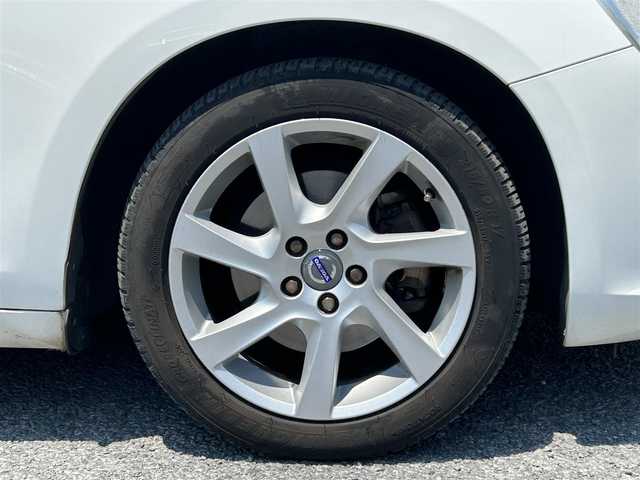 ボルボ Ｖ６０ T4 茨城県 2014(平26)年 7.3万km アイスホワイト 純正ナビ/フルセグTV/Bluetooth/バックカメラ/クルーズコントロール/パワーシート/シートヒーター/カーテンエアバック/純正AW/LEDヘッドライト/スマートキー/ETC