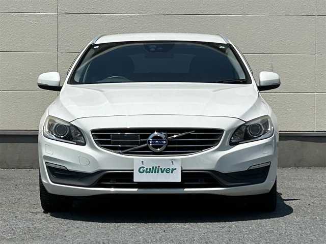 ボルボ Ｖ６０ T4 茨城県 2014(平26)年 7.3万km アイスホワイト 純正ナビ/フルセグTV/Bluetooth/バックカメラ/クルーズコントロール/パワーシート/シートヒーター/カーテンエアバック/純正AW/LEDヘッドライト/スマートキー/ETC
