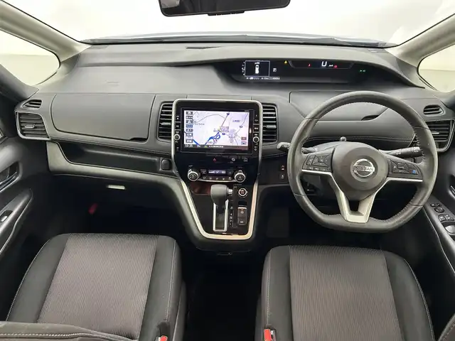 日産 セレナ ハイウェイスター Vセレクション 熊本県 2017(平29)年 4.7万km シャイニングブルー セーフティパックB/純正SDナビ（MM517D-L）/・Bluetoothオーディオ/USBオーディオ/・Apple CarPlay/AndroidAuto/・フルセグTV/DVD/Blu-ray/iPod/アラウンドビューモニター/後席フリップダウンモニター/・11インチディスプレイ/両側パワースライドドア/プロパイロット/インテリジェントルームミラー/電動パーキングブレーキ/オートブレーキホールド/インテリジェントLI/ETC/純正ドライブレコーダー（前方）/取扱説明書/保証書/スペアキー1本