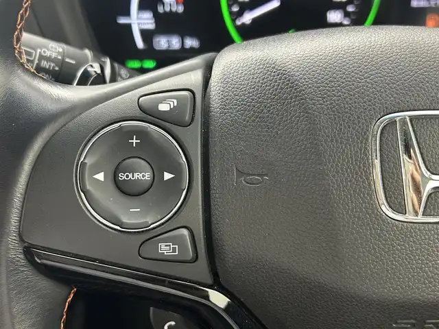 ホンダ ヴェゼル ハイブリッド Z ホンダセンシング 熊本県 2017(平29)年 4.5万km クリスタルブラックパール 純正Gathersナビ（VXM-175VFi）FM・AM・DVD・CD・フルセグTV/ホンダセンシング/・衝突軽減ブレーキ/・アダブティブクルーズコントロール/・先行車発進お知らせ機能/・路外逸脱制御機能/・レーンキープアシスト/・標識認識機能/・オートハイビーム/バックカメラ/社外前後ドライブレコーダー/ビルトインETC/ジャズブラウン内装/純正フロアマット/純正17インチAW/電動パーキング/ブレーキホールド/ハーフレザーシート/前席シートヒーター/オートライト/LEDヘッドライト/フォグランプ/スマートキー/プッシュスタート/スペアキー1本/保証書