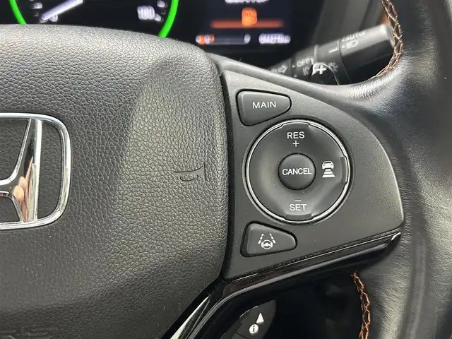 ホンダ ヴェゼル ハイブリッド Z ホンダセンシング 熊本県 2017(平29)年 4.5万km クリスタルブラックパール 純正Gathersナビ（VXM-175VFi）FM・AM・DVD・CD・フルセグTV/ホンダセンシング/・衝突軽減ブレーキ/・アダブティブクルーズコントロール/・先行車発進お知らせ機能/・路外逸脱制御機能/・レーンキープアシスト/・標識認識機能/・オートハイビーム/バックカメラ/社外前後ドライブレコーダー/ビルトインETC/ジャズブラウン内装/純正フロアマット/純正17インチAW/電動パーキング/ブレーキホールド/ハーフレザーシート/前席シートヒーター/オートライト/LEDヘッドライト/フォグランプ/スマートキー/プッシュスタート/スペアキー1本/保証書