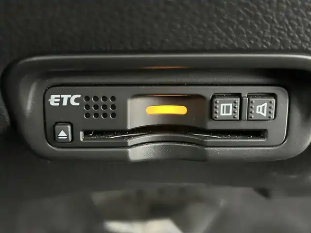 ホンダ ヴェゼル ハイブリッド Z ホンダセンシング 熊本県 2017(平29)年 4.5万km クリスタルブラックパール 純正Gathersナビ（VXM-175VFi）FM・AM・DVD・CD・フルセグTV/ホンダセンシング/・衝突軽減ブレーキ/・アダブティブクルーズコントロール/・先行車発進お知らせ機能/・路外逸脱制御機能/・レーンキープアシスト/・標識認識機能/・オートハイビーム/バックカメラ/社外前後ドライブレコーダー/ビルトインETC/ジャズブラウン内装/純正フロアマット/純正17インチAW/電動パーキング/ブレーキホールド/ハーフレザーシート/前席シートヒーター/オートライト/LEDヘッドライト/フォグランプ/スマートキー/プッシュスタート/スペアキー1本/保証書