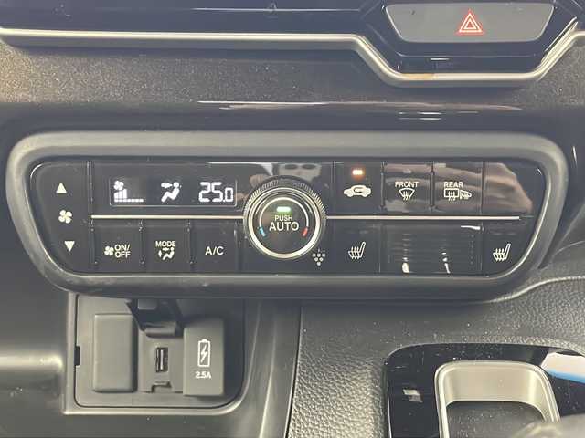 ホンダ Ｎ ＢＯＸ カスタム G L ターボ ホンダセンシング 秋田県 2020(令2)年 6.9万km クリスタルブラックパール ４ＷＤ/ワンオーナー/社外ナビ/　(CD/DVD/フルセグＴＶ/Bluetooth)/バックカメラ/パドルシフト/レーダークルーズコントロール/両側パワースライドドア/前席シートヒーター/純正フロアマット/スマートキー/スペアキー/LEDヘッドライト/オートライト/ETC/取扱説明書/保証書