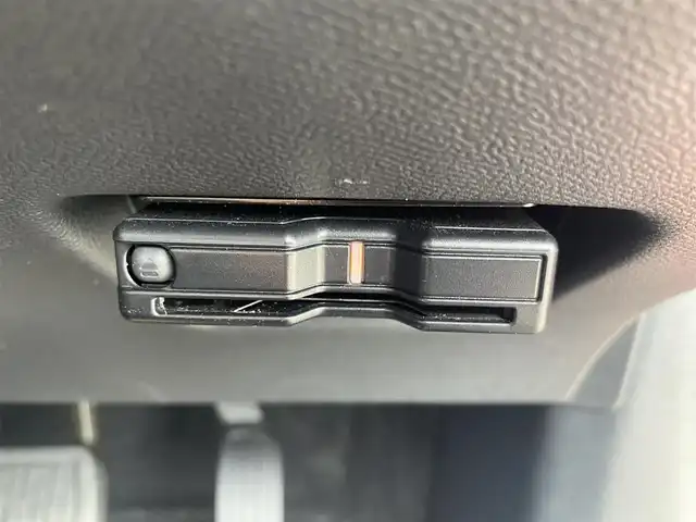 プジョー ２０８ アリュール 福岡県 2020(令2)年 0.9万km 赤 ・アクティブクルーズコントロール/・純正ナビ/BT/USB/・バックカメラ/・ドライブレコーダー/・ETC/・純正16AW