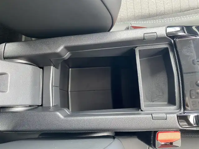 プジョー ２０８ アリュール 福岡県 2020(令2)年 0.9万km 赤 ・アクティブクルーズコントロール/・純正ナビ/BT/USB/・バックカメラ/・ドライブレコーダー/・ETC/・純正16AW