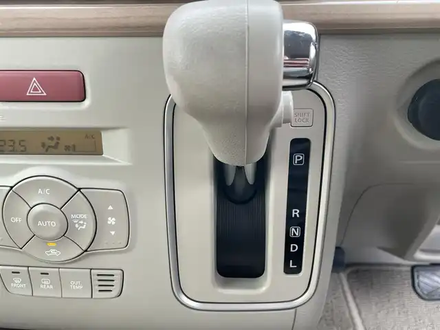 スズキ ラパン X 島根県 2022(令4)年 5.1万km フォーンベージュメタリック/ホワイト2トーンルーフ ワンオーナー　/４WD　/純正８型ＳＤナビ　/フルセグＴＶ　/ＤＶＤ再生　/Ｂｌｕｅｔｏｏｔｈ接続　/全方位／バックカメラ　/前方ドライブレコーダー/アイドリングストップ　/衝突軽減ブレーキ/後方コーナーセンサー　/前席シートヒーター　/スマートキー/純正ＨＩＤヘッドライト　/純正１４インチアルミホイール/純正フロアマット/保証書・取扱説明書/スペアキー1本