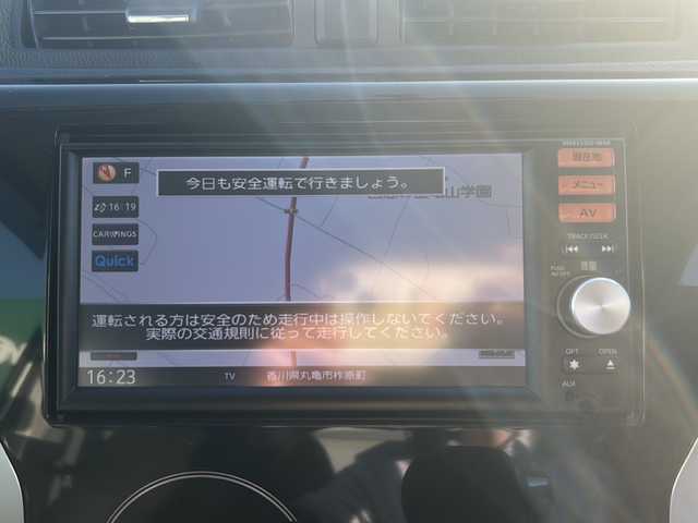 三菱 ｅＫカスタム M 香川県 2013(平25)年 4.1万km シルキーホワイト 純正ナビ/フルセグテレビ/CD/DVD再生機能/HIDヘッドライト/ETC/リモコンキー