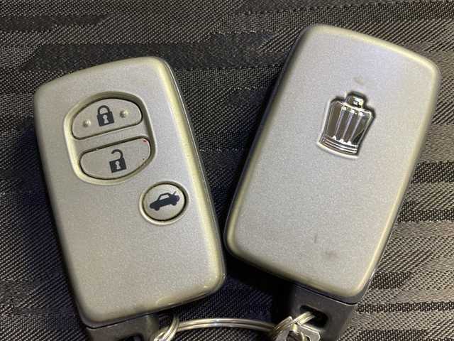 トヨタ クラウン アスリート スペシャルナビパッケージ 岐阜県 2012(平24)年 7.8万km ブラック 純正HDDナビ/フルセグ/DVD/USB/バックカメラ/社外ドライブレコーダー/ビルトインETC/クリアランスソナー/プッシュスタート/サイドバイザー/HIDオートライト/フォグランプ/社外19インチAW