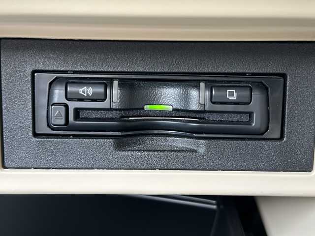 トヨタ ランドクルーザー プラド TX Lパッケージ マットブラED 広島県 2023(令5)年 3.6万km ホワイトパールクリスタルシャイン 禁煙/サンルーフ/アルパイン9インチナビ/CD/DVD/DTV/Bluetooth/バックカメラ/レーダークルーズコントロール/ベージュレザーシート/シートヒーター/シートベンチレーション/パワーシート/LEDオートライト/オートマチックハイビーム/ステアリングスイッチ/クリアランスソナー/LDA/RSA/PCS/ドライブレコーダー/純正フロアマット/ドアバイザー/スマートキー/プッシュスタート