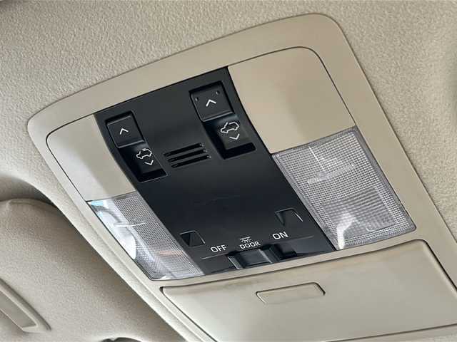 トヨタ ランドクルーザー プラド TX Lパッケージ マットブラED 広島県 2023(令5)年 3.6万km ホワイトパールクリスタルシャイン 禁煙/サンルーフ/アルパイン9インチナビ/CD/DVD/DTV/Bluetooth/バックカメラ/レーダークルーズコントロール/ベージュレザーシート/シートヒーター/シートベンチレーション/パワーシート/LEDオートライト/オートマチックハイビーム/ステアリングスイッチ/クリアランスソナー/LDA/RSA/PCS/ドライブレコーダー/純正フロアマット/ドアバイザー/スマートキー/プッシュスタート