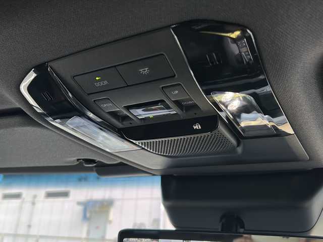 トヨタ ランドクルーザー ２５０ ZX ファーストエディション 兵庫県 2024(令6)年 0.3万km ベージュⅡ 4WD/軽油/ターボ/カラーナンバー【2ZC】/ワンオーナー/12.3インチディスプレイオーディオプラス/JBLプレミアムサウンドシステム/ムーンルーフ/床下透過表示機能付パノラミックビューモニター/マルチテレインモニター/セーフティセンス/トヨタチームメイト/パーキングサポートブレーキ/丸目1眼LEDヘッドランプ/マルチテレインセレクト/電動リアデフロック/SDM/ブラインドスポットモニター/純正ドライブレコーダー前後方/【FIRSTEDITION】ロゴ（ドア内張）/ハンズフリーパワーバックドア/置くだけ充電/アクセサリーコンセント（ラゲッジルーム）/フロアマット/保証書/スペアキー