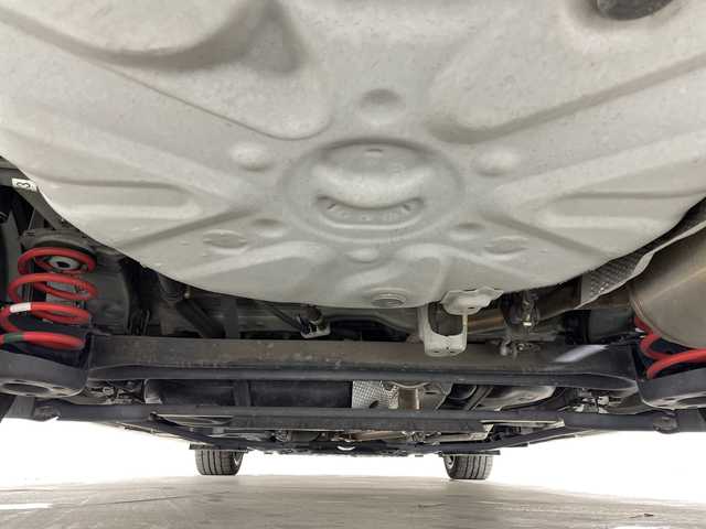 トヨタ プリウス α S ツーリングセレ GRスポーツ 神奈川県 2019(令1)年 7.5万km ホワイトパールクリスタルシャイン 純正9インチSDナビ（NSZT-Y68T)/ドライブレコーダー/衝突被害軽減システム/ハーフレザーシート/横滑り防止装置/ETC/LEDヘッドライト/フォグランプ/リアフォグランプ/オートライト/電動格納ミラー/純正18インチAW/プッシュスタート/スマートキー/フロアマット/スペアキー/取扱説明書/専用大径マフラー/革巻きステアリング/アルミペダル