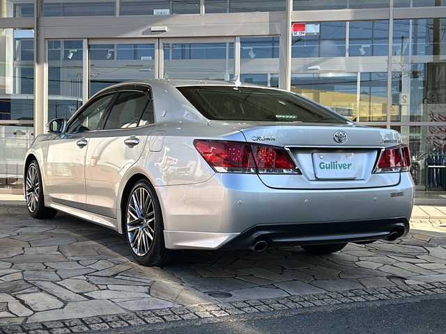トヨタ クラウン アスリート G 静岡県 2014(平26)年 3.7万km プレシャスシルバー 純正ナビ/AM/FM/CD/DVD/HDD/USB/Bluetooth/フルセグ/主要装備/・純正ナビ　/・クルーズコントロール　/・全方位カメラ　/・サンルーフ　/・ＥＴＣ２．０　/・パワーシート　/・シートメモリー　/・ハンドルヒーター　/・パドルシフト　/・シートヒーター　/・エアシート　/・コーナーセンサー　/・スマートキー/・チルトダウン/・電動サンシード/・ウッドパネル/・ヘルプネット/・LEDライト/・ステアリングリモコン/・ヒーテッドドアミラー