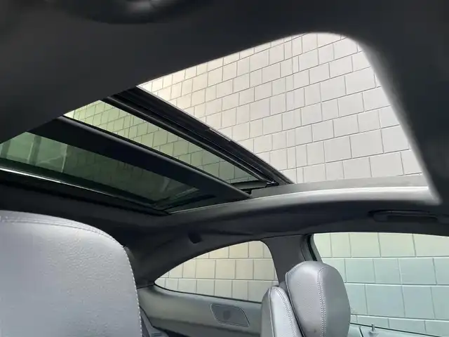 メルセデス・ベンツ Ｃ１８０ ブルーエフィシェンシー クーペ 三重県 2013(平25)年 17万km ポーラホワイト ユーティリティパッケージ/AMGスポーツパッケージ/黒革　/サンルーフ　/パワーシート　/キーレスゴー　/純正ナビ　/バックカメラ　/ＥＴＣ　/Ｂｌｕｅｔｏｏｔｈ　/純正１８ＡＷ　/フルセグＴＶ　/キセノンヘッドライト　/メルセデスロゴ付キャリパー