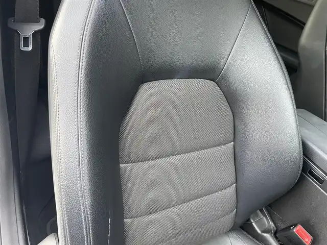 メルセデス・ベンツ Ｃ１８０ ブルーエフィシェンシー クーペ 三重県 2013(平25)年 17万km ポーラホワイト ユーティリティパッケージ/AMGスポーツパッケージ/黒革　/サンルーフ　/パワーシート　/キーレスゴー　/純正ナビ　/バックカメラ　/ＥＴＣ　/Ｂｌｕｅｔｏｏｔｈ　/純正１８ＡＷ　/フルセグＴＶ　/キセノンヘッドライト　/メルセデスロゴ付キャリパー