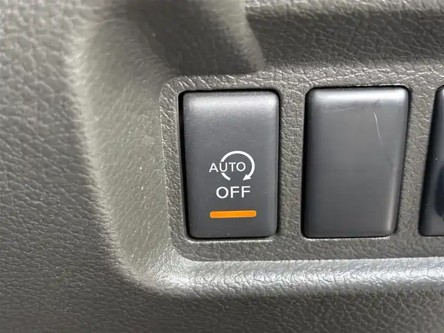 日産 キューブ 15X 滋賀県 2013(平25)年 5.2万km ブリリアントホワイトパール 純正HDDナビ/・CD/DVD/バックカメラ/前後ドライブレコーダー/ETC/スマートキー/アイドリングストップ