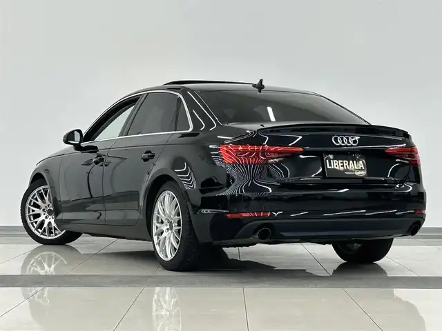 アウディ Ａ４ 2．0TFSI 岡山県 2017(平29)年 5.5万km ミトスブラックメタリック 純正ナビ/フルセグ/黒革シート/シートヒータ/ラグジュアリーパッケージ/ACCラグジュアリーパッケージ/アシスタンスパッケージ/レーンアシスト/アウディプレセンス/サイドアシスト