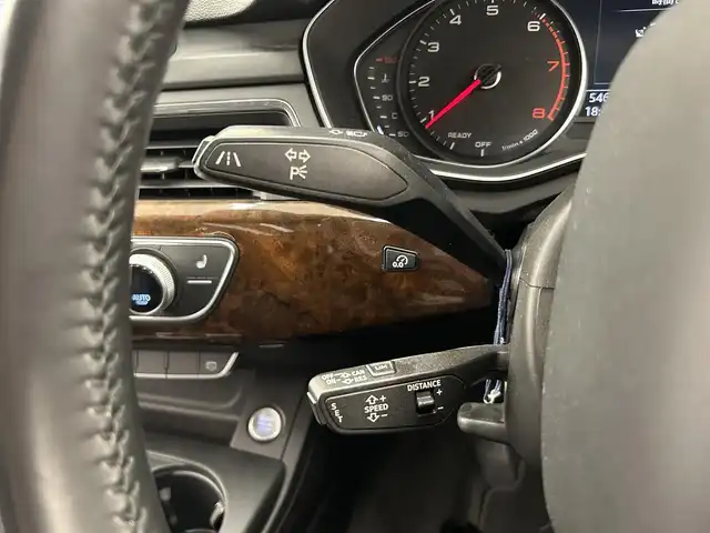 アウディ Ａ４ 2．0TFSI 岡山県 2017(平29)年 5.5万km ミトスブラックメタリック 純正ナビ/フルセグ/黒革シート/シートヒータ/ラグジュアリーパッケージ/ACCラグジュアリーパッケージ/アシスタンスパッケージ/レーンアシスト/アウディプレセンス/サイドアシスト