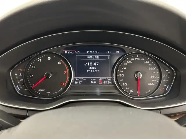 アウディ Ａ４ 2．0TFSI 岡山県 2017(平29)年 5.5万km ミトスブラックメタリック 純正ナビ/フルセグ/黒革シート/シートヒータ/ラグジュアリーパッケージ/ACCラグジュアリーパッケージ/アシスタンスパッケージ/レーンアシスト/アウディプレセンス/サイドアシスト