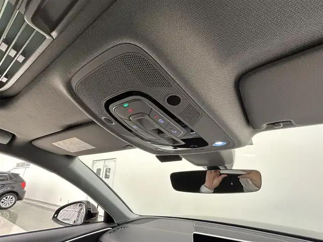 アウディ Ａ４ 2．0TFSI 岡山県 2017(平29)年 5.5万km ミトスブラックメタリック 純正ナビ/フルセグ/黒革シート/シートヒータ/ラグジュアリーパッケージ/ACCラグジュアリーパッケージ/アシスタンスパッケージ/レーンアシスト/アウディプレセンス/サイドアシスト