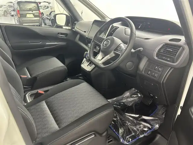 日産 セレナ e－パワー ハイウェイスター V 埼玉県 2020(令2)年 2.9万km ブリリアントホワイトパール 純正10型ナビ 後席モニター CD　DVD　BT　フルセグTV　プロパイロット　ハンドルヒーター　ETC　ドライブレコーダー　BSM　シートヒーター　両側パワースライドドア　全方位カメラ