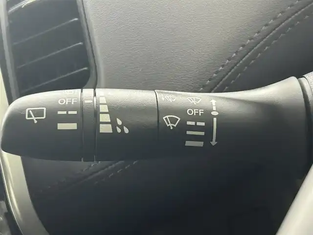 日産 セレナ e－パワー ハイウェイスター V 埼玉県 2020(令2)年 2.9万km ブリリアントホワイトパール 純正10型ナビ 後席モニター CD　DVD　BT　フルセグTV　プロパイロット　ハンドルヒーター　ETC　ドライブレコーダー　BSM　シートヒーター　両側パワースライドドア　全方位カメラ