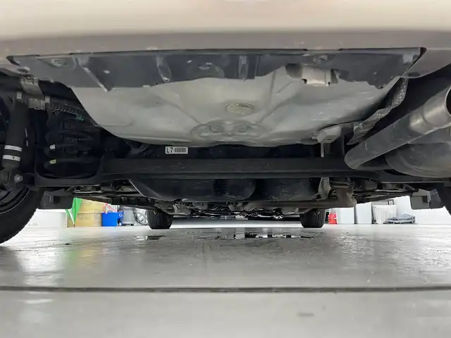 トヨタ ヴィッツ F 滋賀県 2014(平26)年 8.7万km ゴールドマイカM 禁煙車/純正ナビ/・AM/FM/・CD/・SD/・AUX/・ワンセグTV/・Bluetooth/バックカメラ/ETC/横滑り防止機能/キーレスエントリー/純正フロアマット/社外14インチアルミホイール