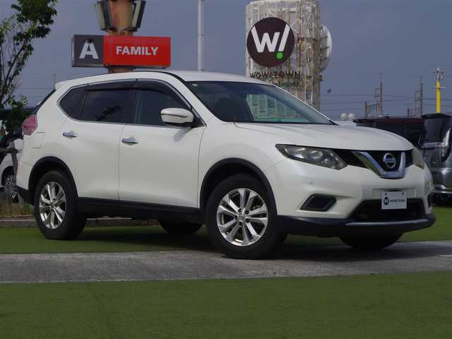 日産 エクストレイル 20X エマージェンシーブレーキ 千葉県 2016(平28)年 5.4万km ブリリアントホワイトパール エマージェンシーブレーキ/カブロンシート/社外メモリーナビ/ワンセグTV/【DVD/CD再生機能】/バックカメラ/ドライブレコーダー（DJ4-D）/カブロンシート/前席シートヒーター/ETC/ウインカーミラー/コーナーセンサー/純正17インチアルミホイル/インテリジェントキー