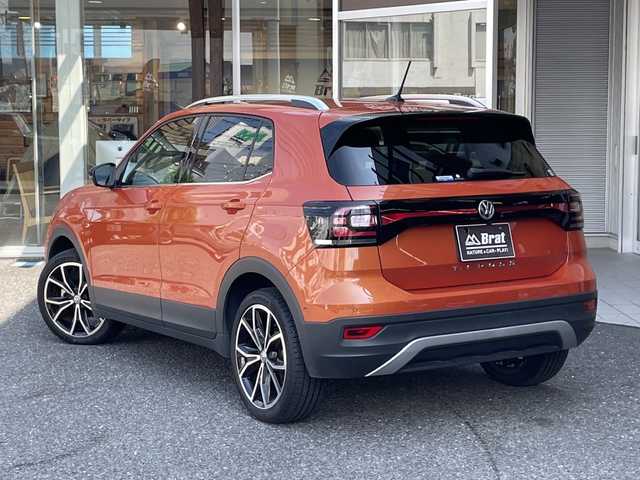 フォルクスワーゲン Ｔ－クロス TSI 1stプラス 福島県 2020(令2)年 3.1万km エナジェティックオレンジメタリック 純正Discover Proナビ(CD・DVD・BT・フルセグTV)/オールインセーフティー/アダプティブクルーズコントロール/レーンキープアシスト/駐車支援システム/バックカメラ/シルバールーフレール/純正18インチアルミホイール/純正ビルトインETC2.0/純正前後ドライブレコーダー/MTモード付/純正フロアマット