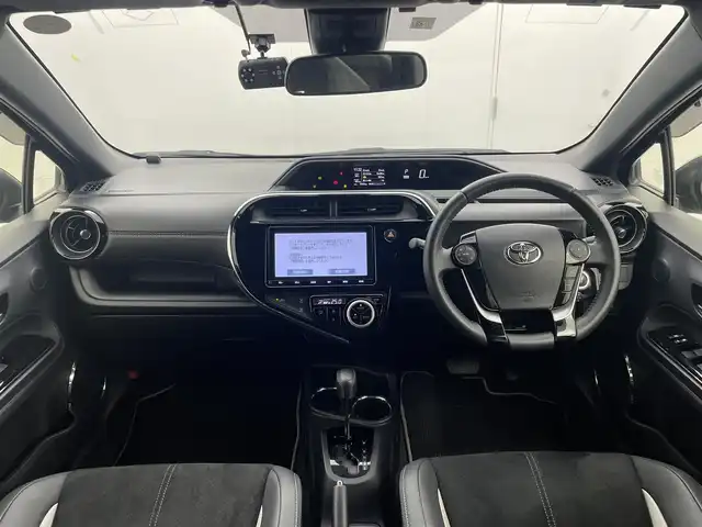 トヨタ アクア G GRスポーツ 茨城県 2019(令1)年 0.8万km ブラックマイカ 純正9インチナビ/CD/フルセグ/Bluetooth/AM/FM/ETC2.0/レーンキープアシスト/レーダークルーズコントロール/LEDヘッドライト/衝突被害軽減/コーナーセンサー/ドラレコ