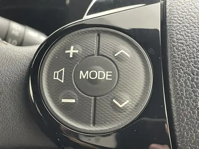 トヨタ アクア G GRスポーツ 茨城県 2019(令1)年 0.8万km ブラックマイカ 純正9インチナビ/CD/フルセグ/Bluetooth/AM/FM/ETC2.0/レーンキープアシスト/レーダークルーズコントロール/LEDヘッドライト/衝突被害軽減/コーナーセンサー/ドラレコ