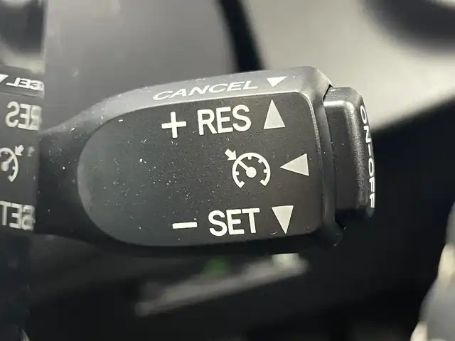 トヨタ アクア G GRスポーツ 茨城県 2019(令1)年 0.8万km ブラックマイカ 純正9インチナビ/CD/フルセグ/Bluetooth/AM/FM/ETC2.0/レーンキープアシスト/レーダークルーズコントロール/LEDヘッドライト/衝突被害軽減/コーナーセンサー/ドラレコ