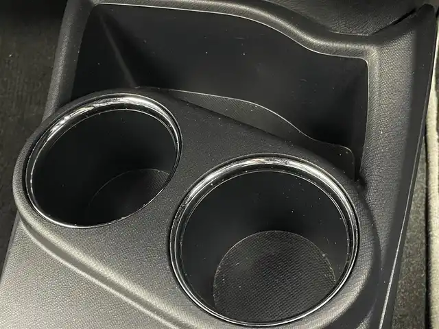 トヨタ アクア G GRスポーツ 茨城県 2019(令1)年 0.8万km ブラックマイカ 純正9インチナビ/CD/フルセグ/Bluetooth/AM/FM/ETC2.0/レーンキープアシスト/レーダークルーズコントロール/LEDヘッドライト/衝突被害軽減/コーナーセンサー/ドラレコ