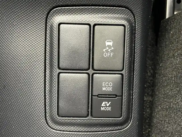 トヨタ アクア G GRスポーツ 茨城県 2019(令1)年 0.8万km ブラックマイカ 純正9インチナビ/CD/フルセグ/Bluetooth/AM/FM/ETC2.0/レーンキープアシスト/レーダークルーズコントロール/LEDヘッドライト/衝突被害軽減/コーナーセンサー/ドラレコ