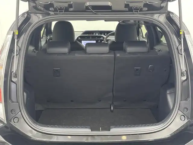 トヨタ アクア G GRスポーツ 茨城県 2019(令1)年 0.8万km ブラックマイカ 純正9インチナビ/CD/フルセグ/Bluetooth/AM/FM/ETC2.0/レーンキープアシスト/レーダークルーズコントロール/LEDヘッドライト/衝突被害軽減/コーナーセンサー/ドラレコ