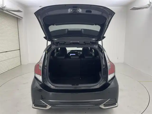 トヨタ アクア G GRスポーツ 茨城県 2019(令1)年 0.8万km ブラックマイカ 純正9インチナビ/CD/フルセグ/Bluetooth/AM/FM/ETC2.0/レーンキープアシスト/レーダークルーズコントロール/LEDヘッドライト/衝突被害軽減/コーナーセンサー/ドラレコ