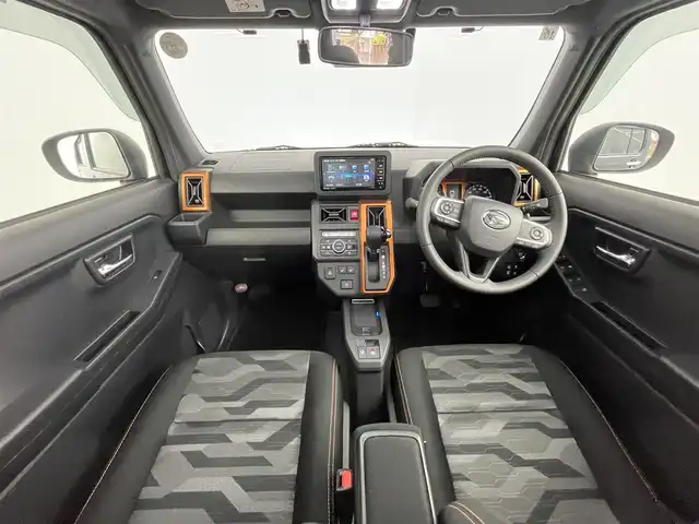 ダイハツ タフト G ターボ 道央・札幌 2021(令3)年 2.7万km ブラックマイカメタリック ・４WD/・社外ナビ/　BT／CD／DVD／USB／SD／iPod／フルセグ/・社外前後ドライブレコーダー/・社外ETC/・レーダーレーダークルーズコントロール/・衝突軽減ブレーキ/・レーンキープアシスト/・横滑り防止/・前後コーナーセンサー/・前席シートヒーター/・置くだけ充電/・プッシュスタート/・スマートキー/・純正エンジンスターター/・LEDヘッドライト/・フロントフォグライト/・オートライト/・オートマチックハイビーム/・純正フロアマット/・社外サマー15インチAW/・社外スタッドレスAW積込（165／65／R15）/・保証書