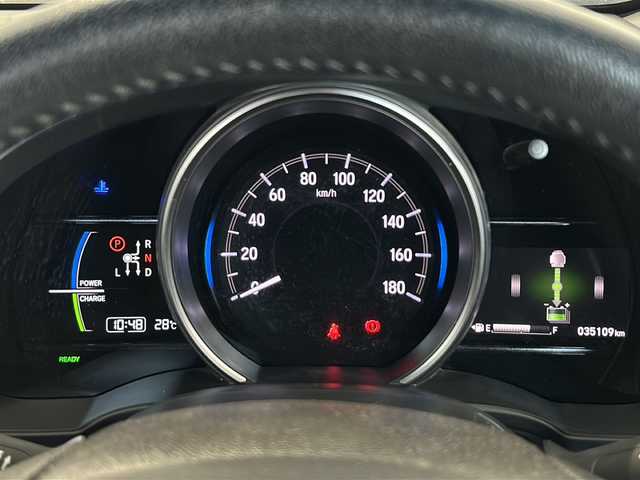 ホンダ フィット ハイブリット S ホンダセンシング 富山県 2019(平31)年 3.5万km 白 純正ＨＤＤナビ　/ホンダセンシング　/フルセグ　/バックカメラ　/コーナーセンサー　/ＬＥＤヘッドライト　/レーダークルーズコントロール　/パドルシフト　/スマートキー　/ドライブレコーダー　/純正アルミホイール/純正オーディオ/ウィンカーミラー/電動格納ミラー/ビルトインETC/プッシュスタート