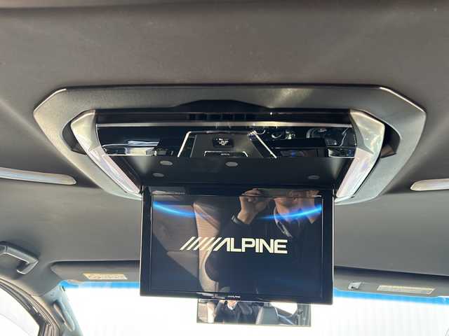 トヨタ アルファード S Aパッケージ タイプブラック 愛媛県 2017(平29)年 10.2万km ホワイトパールクリスタルシャイン フリップダウンモニター/両側パワースライドドア/ビルトインETC/電動リアゲート/社外ナビ（ALPINE）/衝突軽減システム/オートLED/クルーズコントロール追従あり/ドライブレコーダー前/オットマン/バックカメラ/アイドリングストップ/ハーフレザー/HDMI/純正フロアマット/純正18AW/スペアキー