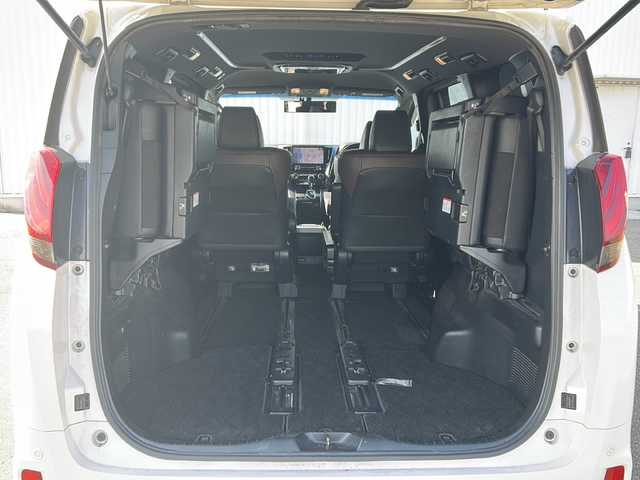 トヨタ アルファード S Aパッケージ タイプブラック 愛媛県 2017(平29)年 10.2万km ホワイトパールクリスタルシャイン フリップダウンモニター/両側パワースライドドア/ビルトインETC/電動リアゲート/社外ナビ（ALPINE）/衝突軽減システム/オートLED/クルーズコントロール追従あり/ドライブレコーダー前/オットマン/バックカメラ/アイドリングストップ/ハーフレザー/HDMI/純正フロアマット/純正18AW/スペアキー