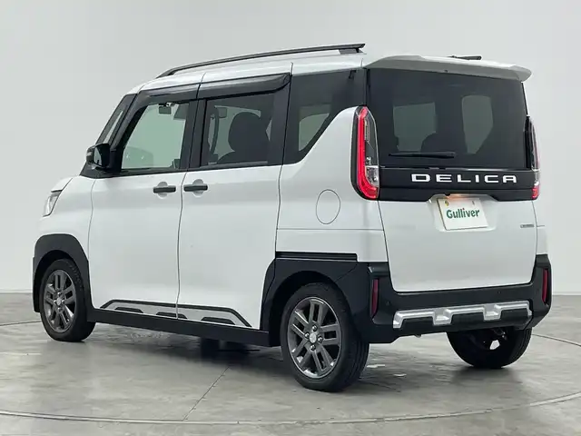 三菱 デリカミニ T プレミアム 群馬県 2023(令5)年 1.8万km アメジストブラック/シルキーホワイト 純正９型ナビ　全周囲カメラ　アダプティブクルーズコントロール　衝突被害軽減ブレーキ　デジタルインナーミラー　シートヒーター　両側パワースライドドア　前後ドライブレコーダー　ＥＴＣ２．０　ＬＥＤ　禁煙車