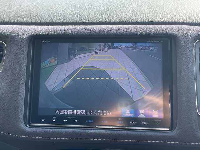 ホンダ ヴェゼル ハイブリッド RS ホンダセンシング 愛知県 2017(平29)年 8.8万km 白 ホンダセンシング/レーダークルーズコントロール/純正9型ナビ/シートヒーター/フルセグ/CD DVD/バックカメラ/純正アルミホイール/パドルシフト/LEDヘッドライト/ステアリングスイッチ/スマートキー/プッシュスタート