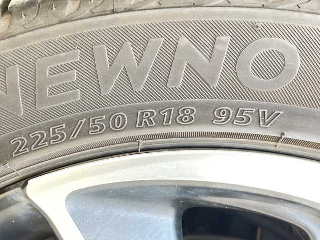 ホンダ ヴェゼル ハイブリッド RS ホンダセンシング 愛知県 2017(平29)年 8.8万km 白 ホンダセンシング/レーダークルーズコントロール/純正9型ナビ/シートヒーター/フルセグ/CD DVD/バックカメラ/純正アルミホイール/パドルシフト/LEDヘッドライト/ステアリングスイッチ/スマートキー/プッシュスタート