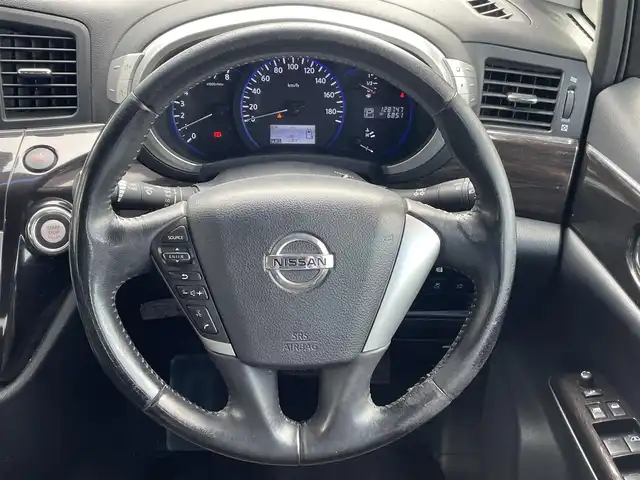 日産 エルグランド 250ハイウェイスター 愛知県 2011(平23)年 12.9万km ファントムブラック