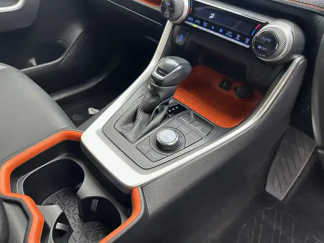 トヨタ ＲＡＶ４ アドベンチャー 兵庫県 2021(令3)年 5.1万km アティチュードブラックマイカ 純正コネクトナビ/フルセグ BT USB/バックカメラ/レーダークルーズコントロール/プリクラッシュセーフティー/LTA/PKSB/RSA/クリアランスソナー/ビルトインETC/DAC/LEDヘッドライト/LEDフォグライト/オートライト/オートハイビーム/電子パーキング/HOLD/TRDマッドガード/レザー調シートカバー/スマートキー