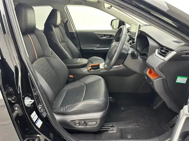 トヨタ ＲＡＶ４ アドベンチャー 兵庫県 2021(令3)年 5.1万km アティチュードブラックマイカ 純正コネクトナビ/フルセグ BT USB/バックカメラ/レーダークルーズコントロール/プリクラッシュセーフティー/LTA/PKSB/RSA/クリアランスソナー/ビルトインETC/DAC/LEDヘッドライト/LEDフォグライト/オートライト/オートハイビーム/電子パーキング/HOLD/TRDマッドガード/レザー調シートカバー/スマートキー